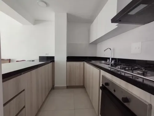 Apto En Arriendo De Unas Alcoba, Cómodo Y Bien Ubicado Cod. 64928