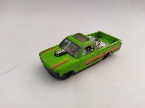 Hot Wheels Custom 72 Chevy Luv Verde 2015