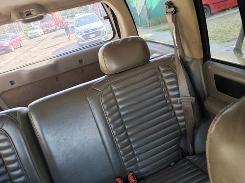 Jeep Grand Cherokee Laredo L6 4x2 At