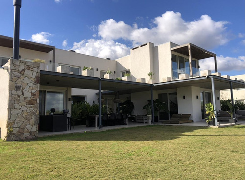 Imagen 2 de 19 de Nordelta - El Golf - Importante Casa En Venta