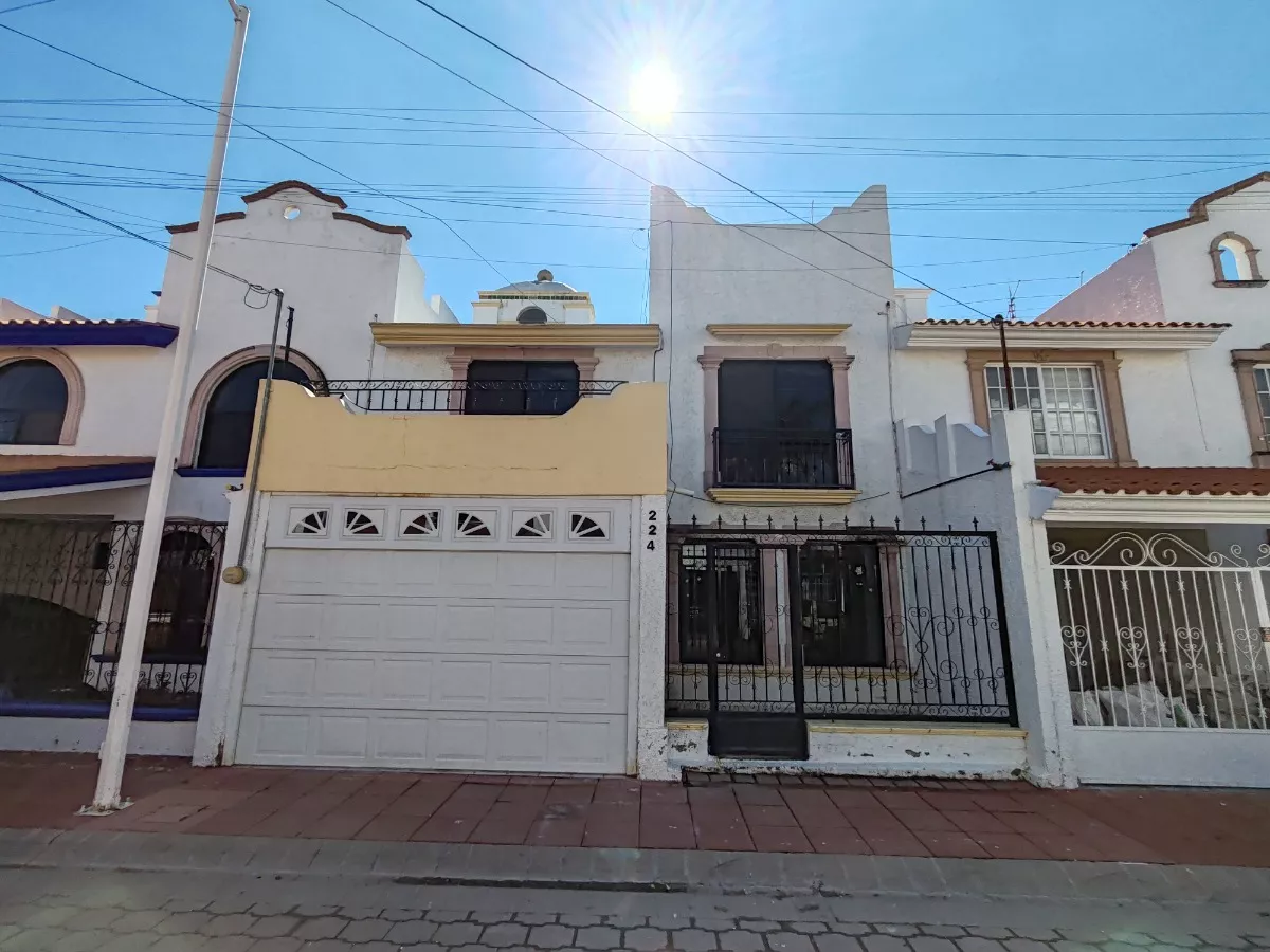 Perlora Vende Casa Al Poniente Residencial Valle Del Rio San Pedro