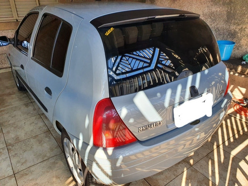 Renault Clio 2002 1.0 16v Rl 5p