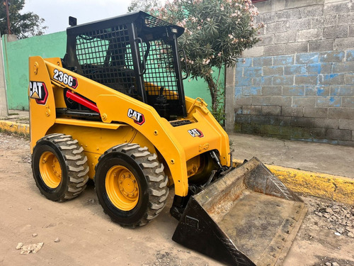 Minicargador Caterpillar 236c Año 2004