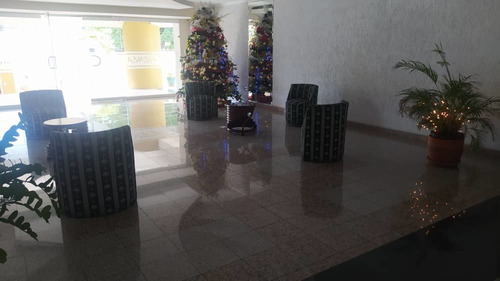 Imagen 2 de 14 de Apartamento En Venta Urb. Andrés Bello 0412-8887550