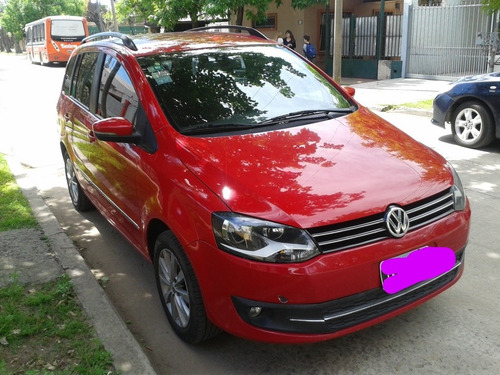Volkswagen Suran 1.6 Highline 101cv 11c 2011