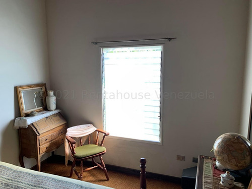 Imagen 4 de 14 de Casa En Venta En Prados Del Este 22-9640 Gustavo Nieves 0412 6057058