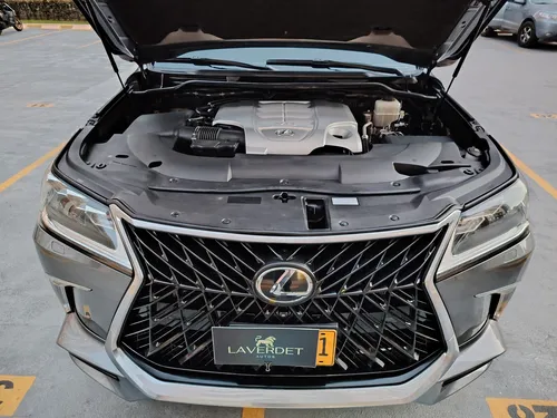 Lexus LX 5.7 570