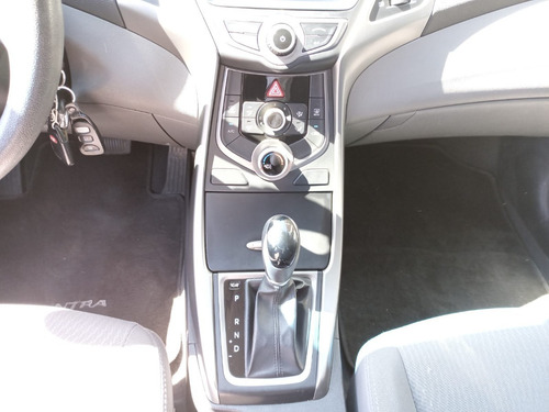 Imagen 7 de 13 de Hyundai Elantra Gls Premium 4869