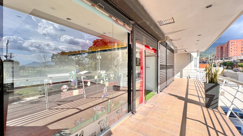 Mg Local Comercial En Venta Cc Montecarlo Ferrero Tamayo