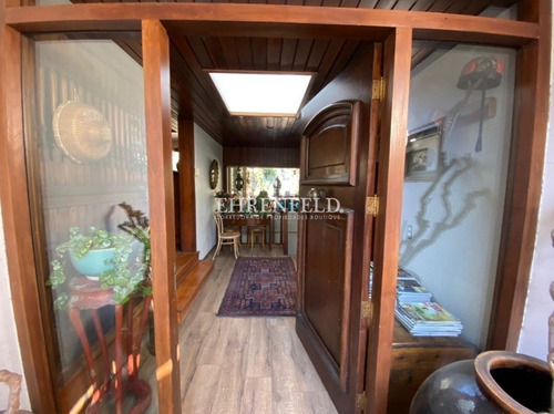 Casa En Venta De 6 Dorm, En Camino El Refugio. El Arrayán