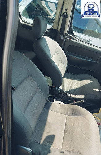 Imagem 9 de 10 de Sucata Peugeot Partner 2012 Para Venda De Partes E Peças
