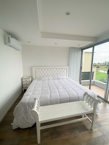Imagen 6 de 10 de Venta De Casa Con Fondo A Laguna En Santa Rita, Canning