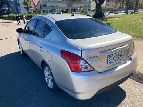Nissan Versa 1.6 Advance Full Mt 2015 Permuto Financio!!!