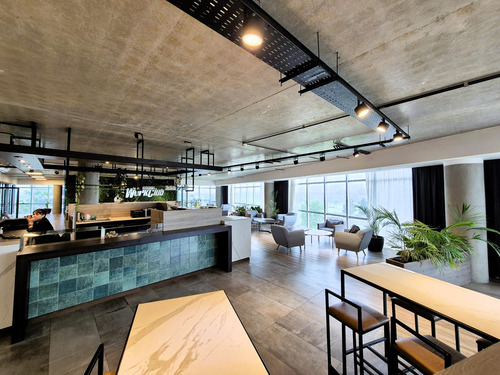 Oficina En Edificio Workclub Escobar