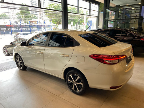 Toyota Yaris 1.5 16V FLEX SEDAN XLS CONNECT MULTIDRIVE
