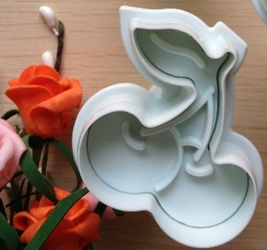 Cortante Con Expulsor Cereza Fondant Reposteria Porcelana