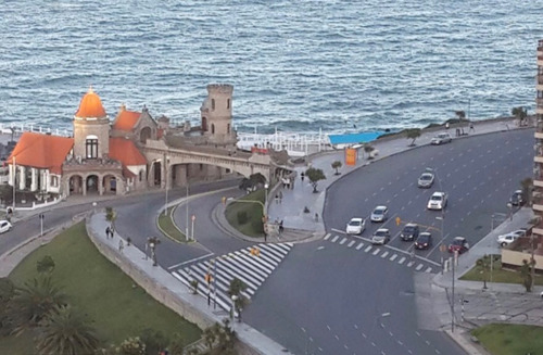Imagen 8 de 8 de 1 Amb. Frente Al Mar Piso 23 Edificio Havanna, Hermoso, Muy Cómodo.