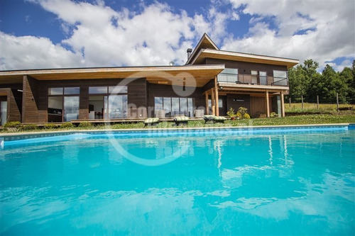 Imagen 4 de 22 de Casa En Venta De 5 Dormitorios En Pucón