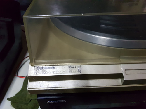 Tornamesa Gradiente Ds-40 Toca Bien Detalles En Mecanismo Beige (Usado)