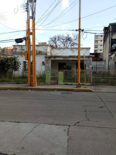 Imagen 4 de 16 de Casa Sector La Ceiba Av. Bolivar Valencia Atc-893 Marisol 04244923040