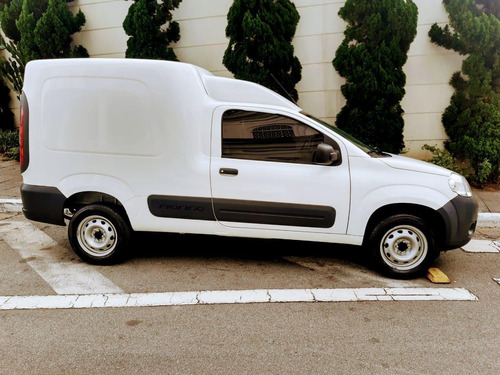 Imagem 7 de 14 de Fiat Fiorino 1.4 Hard Working Flex Branca Completa 2020