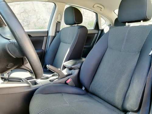 Imagen 12 de 15 de Nissan Sentra 2017