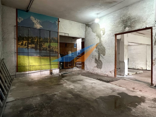 Imagen 8 de 20 de Venta Local - Depósito - Galpón En Aguada. Entrepiso. Sótano. Trifásica. 180 M²!