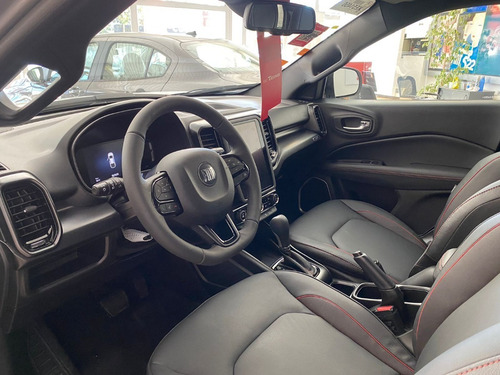 Imagen 8 de 16 de Fiat Toro Ultra 4x4 My22