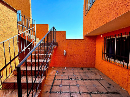 Casa En Venta, Xalapa Ver. Desiderio Pavón Entre Rébsamen Y Esteban Mascareñas