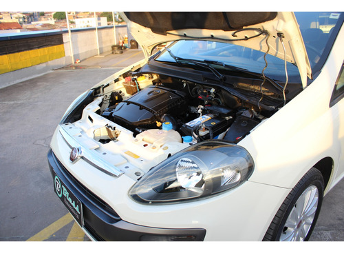 Fiat Punto 1.6 ESSENCE 16V FLEX 4P AUTOMATIZADO
