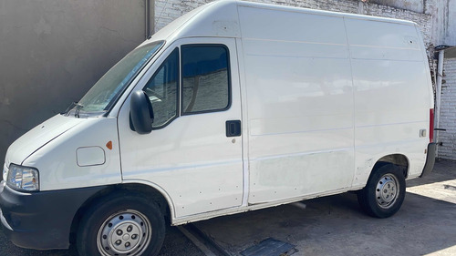 Imagen 3 de 10 de Citroën Jumper 2015 2.3 Hdi 33 M