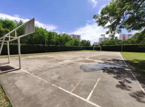 Apartamento En Venta En Prados Del Este. Cod V30502