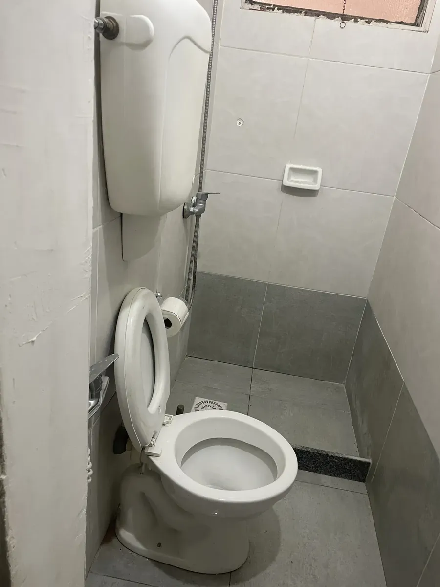 Alquiler Apartamento Tipo Casa, Un Dormitorio En El Centro · Foto 3