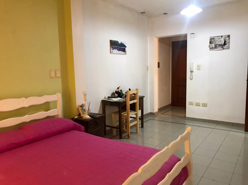 Imagen 6 de 14 de Vendemos Departamento 2 Dormitorios Av. 7 E 57 Y 58