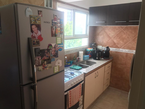 Imagen 6 de 14 de Excelente Departamento 2 Ambientes En Moron, Como Nuevo