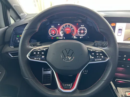 Volkswagen Golf 2024