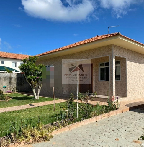 Casa A Venda No Bairro Ingleses Do Rio Vermelho Em - 4140-1
