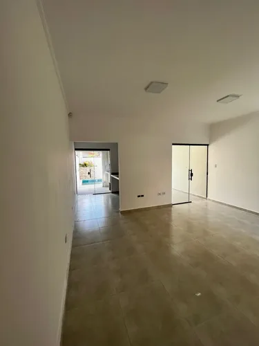 Casa Nova Com Piscina