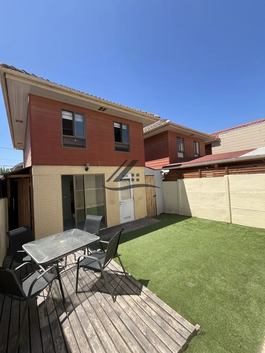 Imagen 1 de 13 de Se Vende Hermosa Casa Remodelada En Sector Las Acacias, Peña
