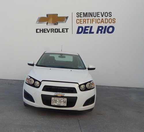 Imagen 9 de 15 de Chevrolet Sonic Ls 2016 Blanco