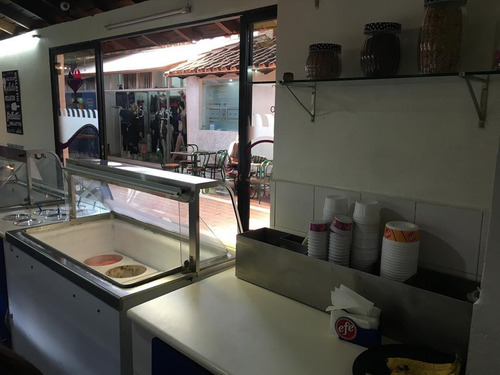 Imagen 10 de 14 de Se Vende Fondo De Com Heladería Efe En La Casona I San Antonio