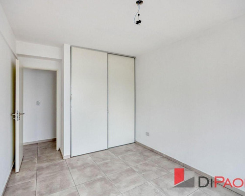Venta Departamento 2 Ambientes Con Balcón Caseros Clamaco