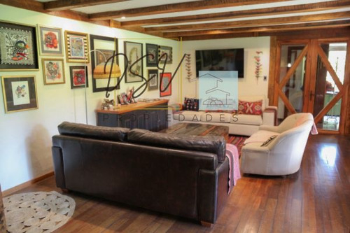 Se Vende Hermosa Casa Sector Lo Barneches