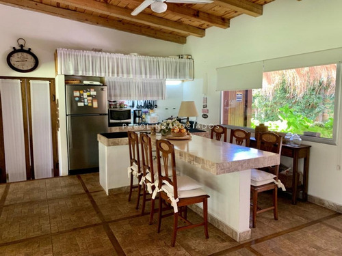 Muy Linda Casa En Rincon Del Indio-ref:3681