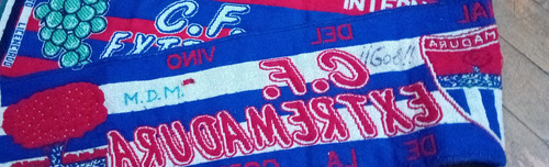 Bufanda Fútbol C F Extremadura Azul Y Rojo Liso Adulto (Usado)