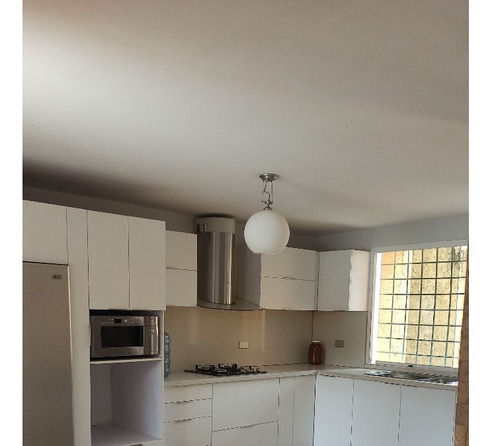 Imagen 5 de 7 de Cristian G Vende 04244576698 Town House Urb Los Frailes San Diego Pozo ´piscina Vigilancia