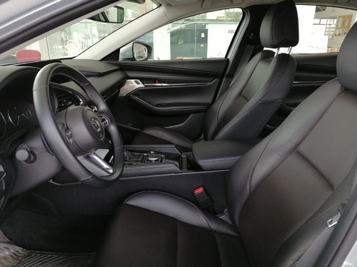 Imagen 11 de 13 de Mazda 3 I Grand Touring Ta 2021