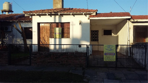 Imagen 2 de 2 de Casa En Barrio Banco Provincia