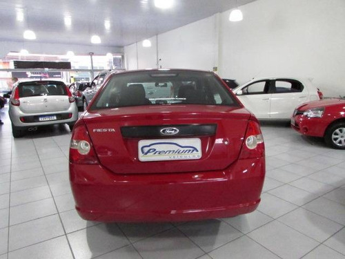 Imagem 3 de 11 de Ford Fiesta 1.0 Mpi Sedan 8v Flex 4p Manual