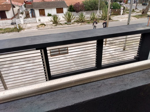 Imagen 6 de 10 de Departamento En Venta De 2 Dormitorios C/ Cochera En Las Toninas
